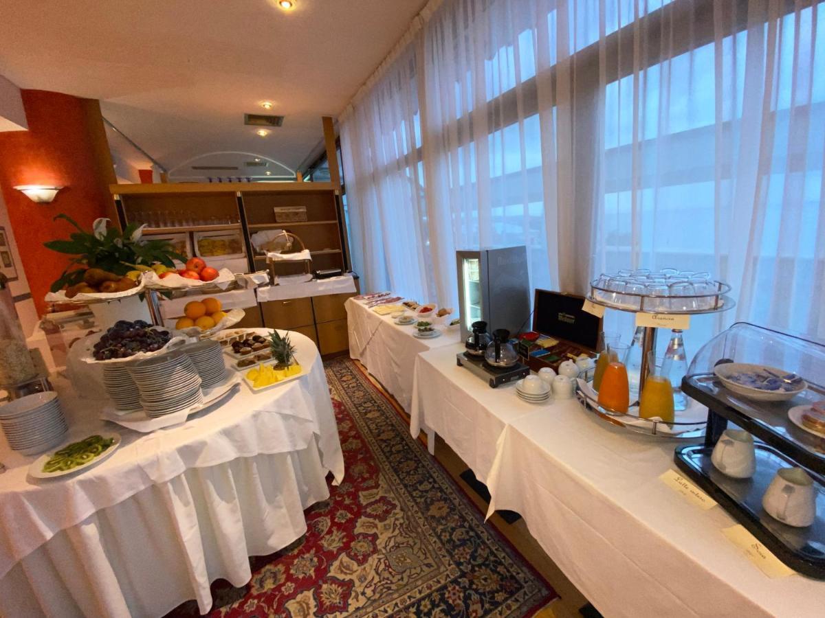Greif Hotel Maria Theresia Trieste Exterior photo